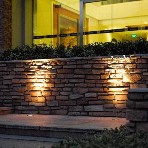 LED padlósüllyesztett lámpa forgatható