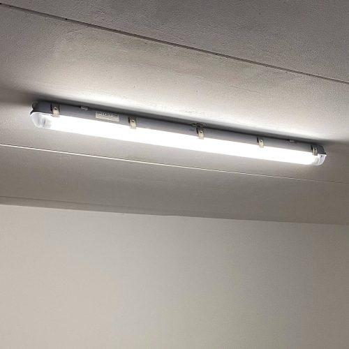 LED vízálló lámpa Niehl 24 IP65 24 W