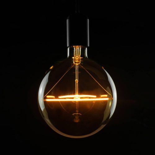 E27 5W LED gömblámpa Ø15cm vintage arany 1