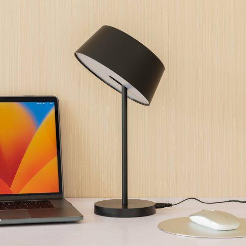 Lindby Milica LED-es asztali lámpa