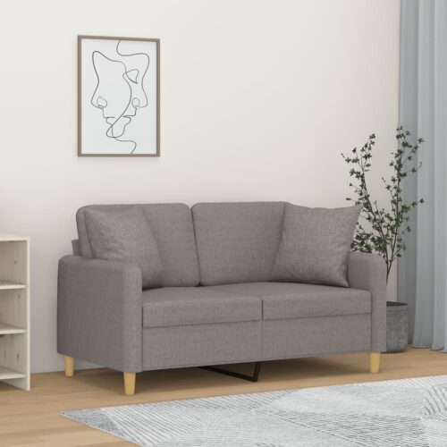 2 személyes világosszürke szövet kanapé díszpárnákkal 120 cm
