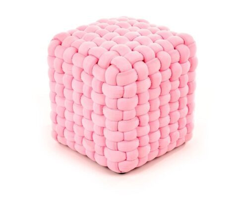 Fonott kocka alakú puff